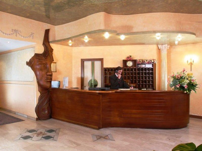 Hotel Villa Rosa Рим Екстериор снимка