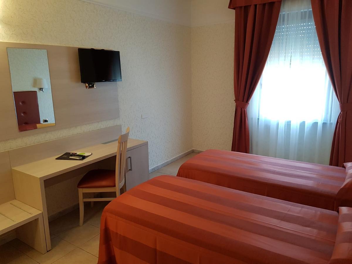 Hotel Villa Rosa Рим Екстериор снимка