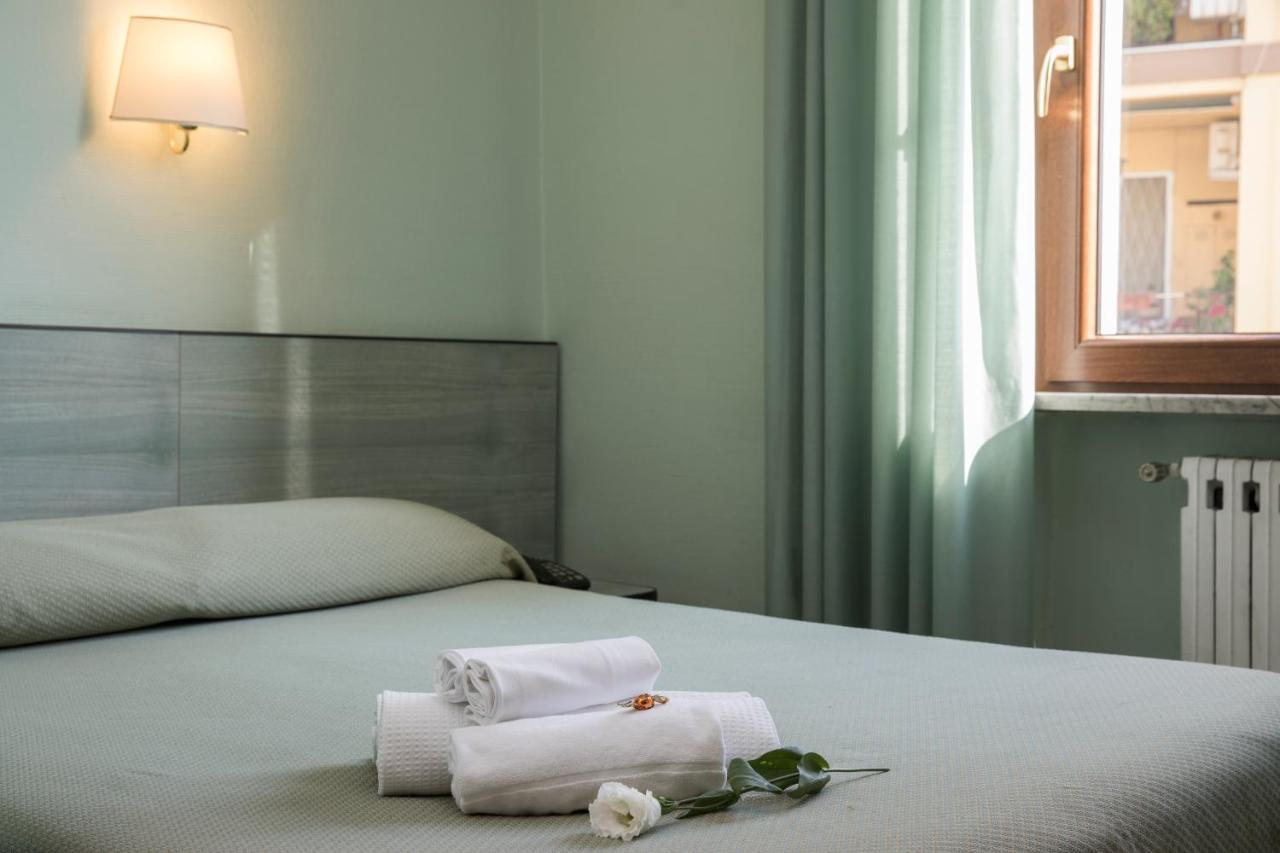 Hotel Villa Rosa Рим Екстериор снимка